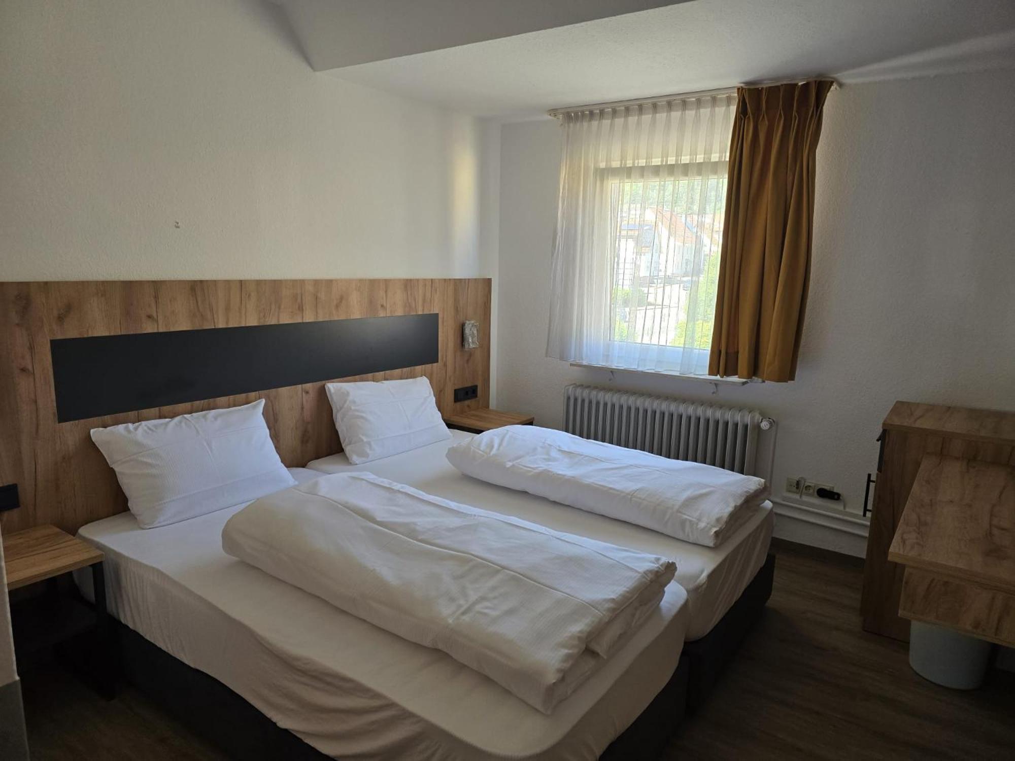 Landgasthof Kreuz Mit Gaestehaus Immendingen Exteriör bild